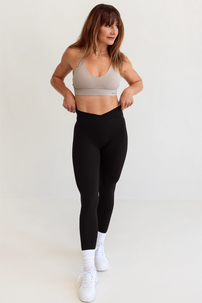 Model wearing YLAB Luxe Motion Leggings