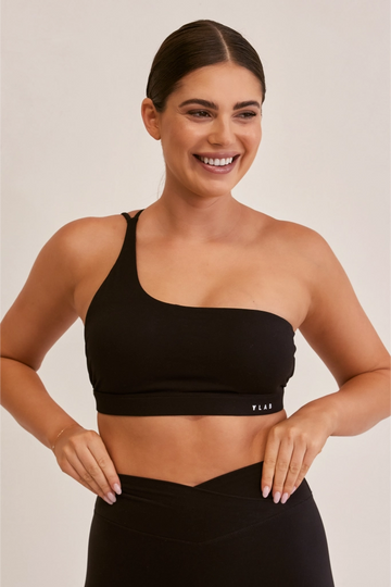 Model wearing Ylab Vivid Crush Sports Bra in Black